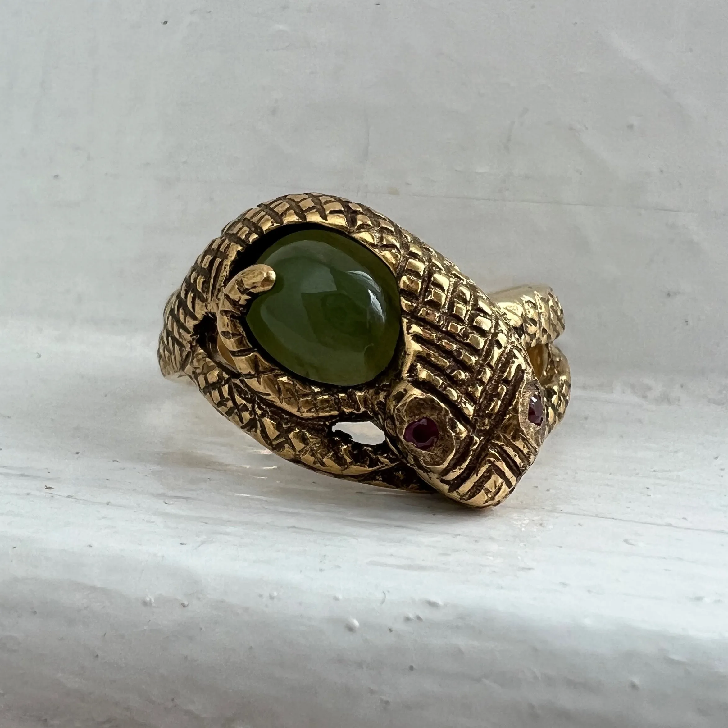 V I N T A G E // the egg’s keeper / solid 14k yellow gold snake ring with jade and rubies / size 8